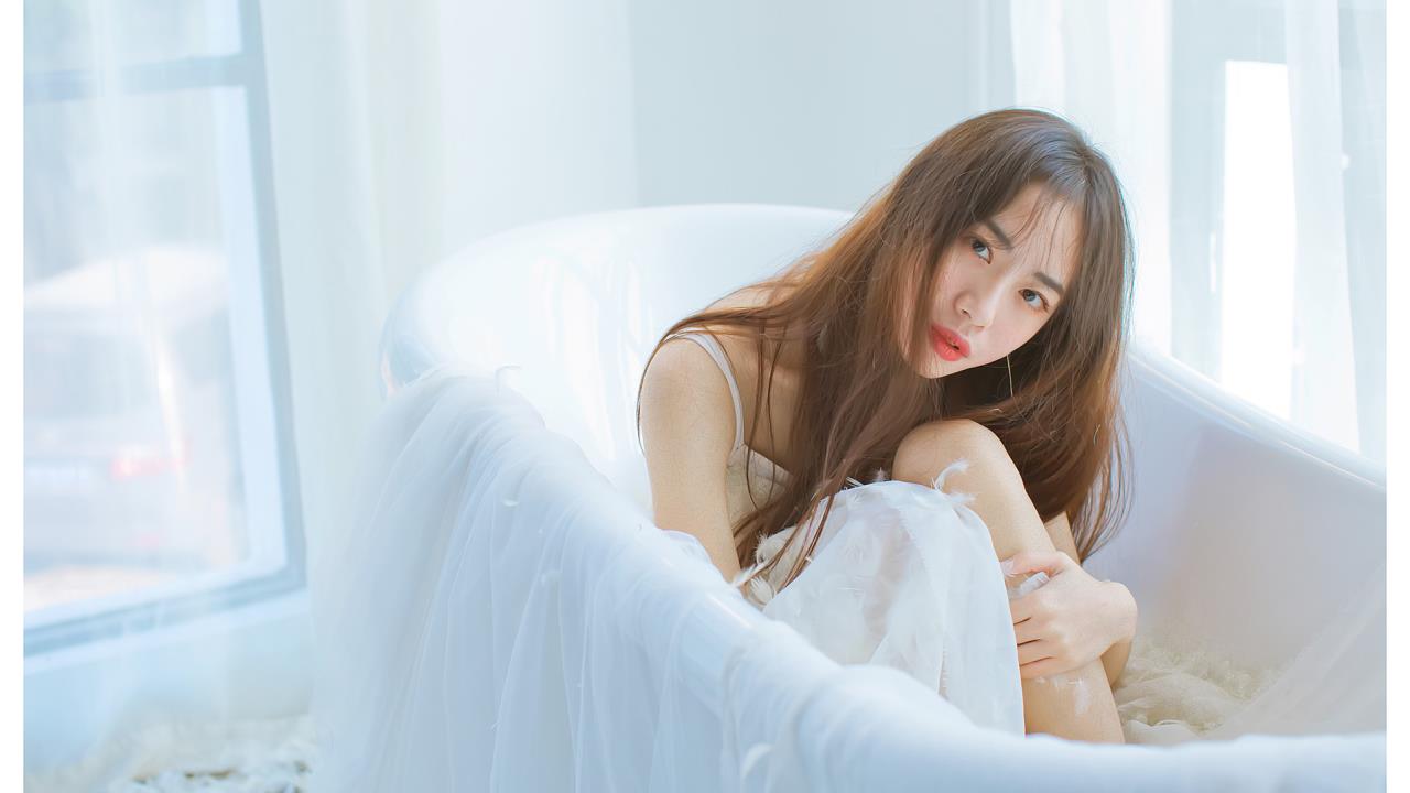 天狼影院午夜：深夜的視聽盛宴